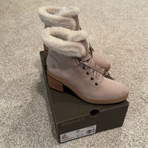 NWT Timberland Woman’s Sienna High Waterproof Mid Hiker Booties Size 8.5